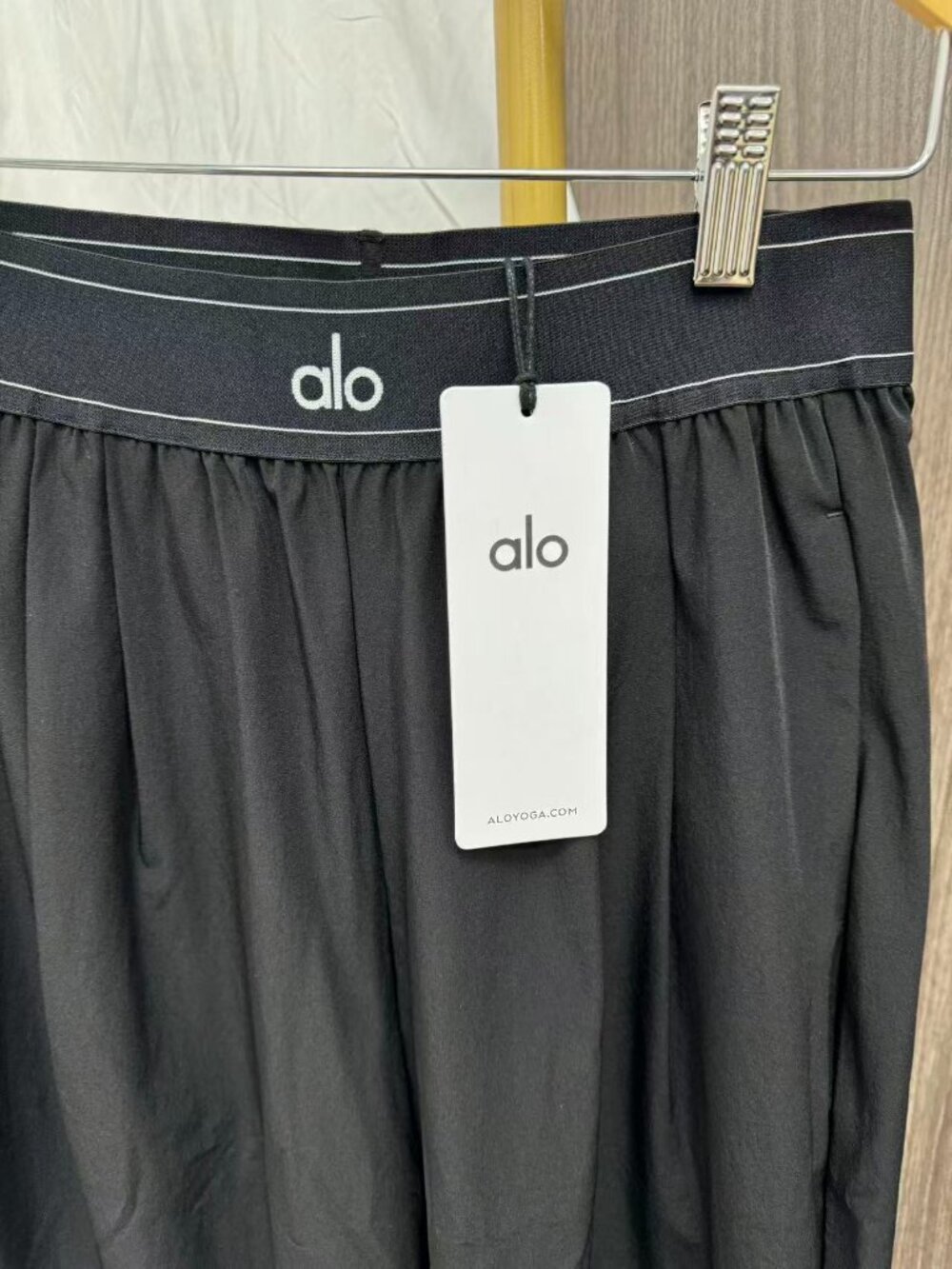 🖤 Brand New Black Alo Yoga Tailored Pants (Regular:30”inseam) 😘 Elevated Basic - Picture 3 of 9